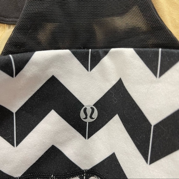 Lululemon Scoop Neck Tank Arrow Chevron Polar Cream Black Size 6 - Picture 4 of 5